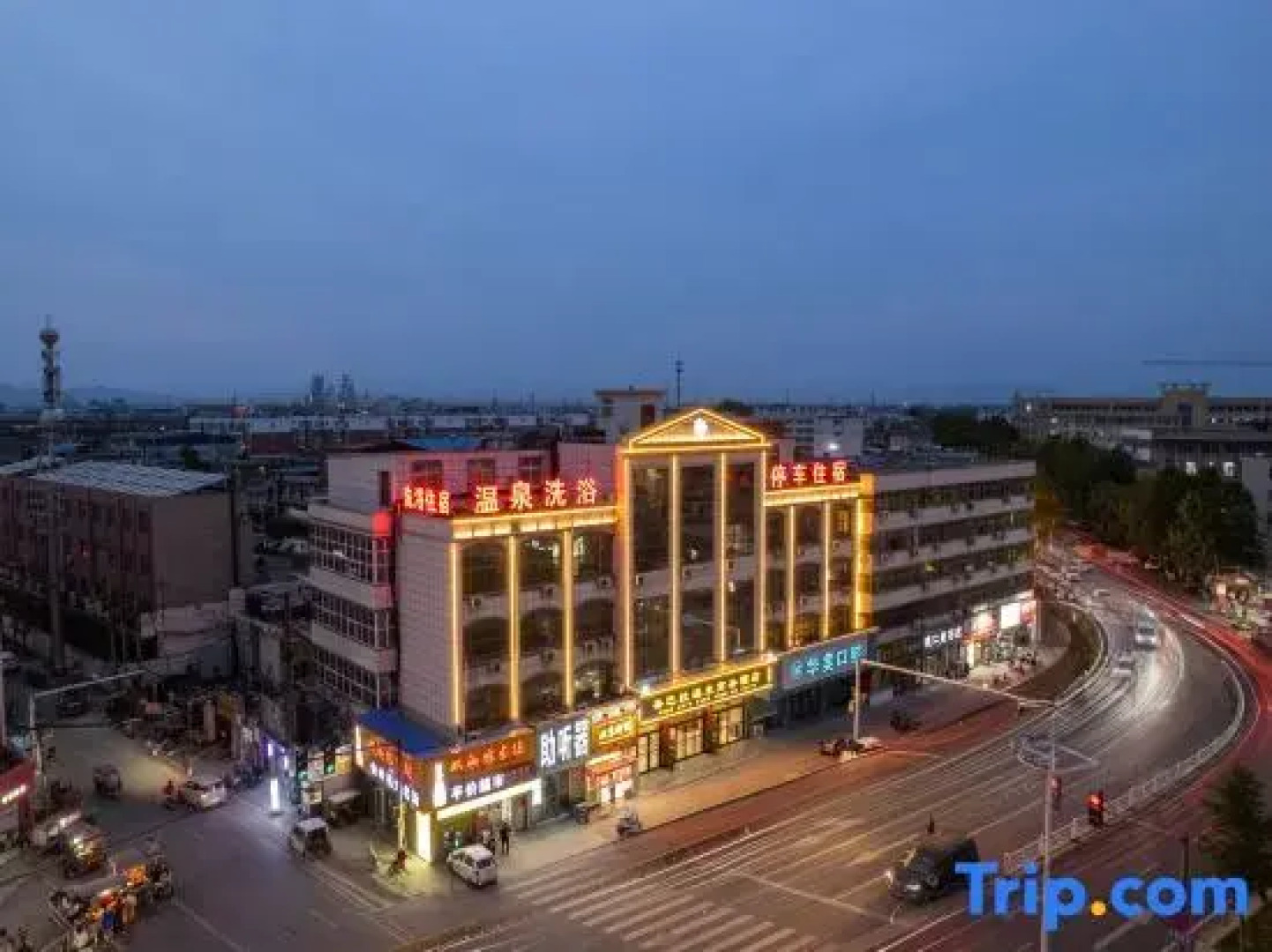 Weihui Xiangbala Hot Spring Business Hoteal