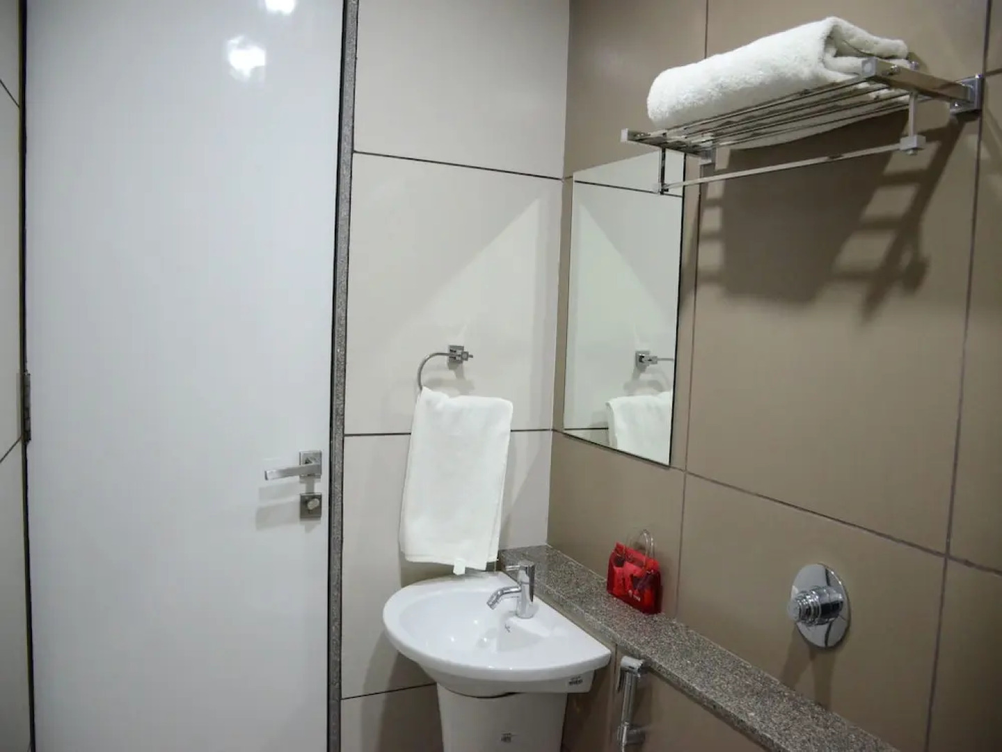 OYO 4017 Hotel Grand Ashwin 1