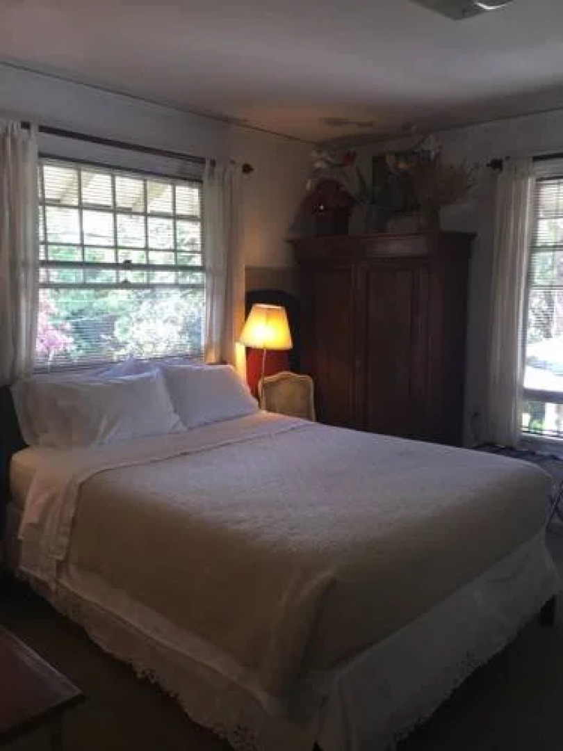 Bed & Breakfast on Broadway