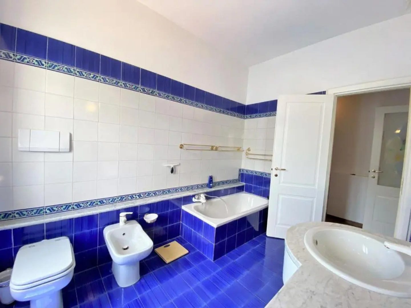 Large Apartment 200 m2 Fantastic View on Lake Como
