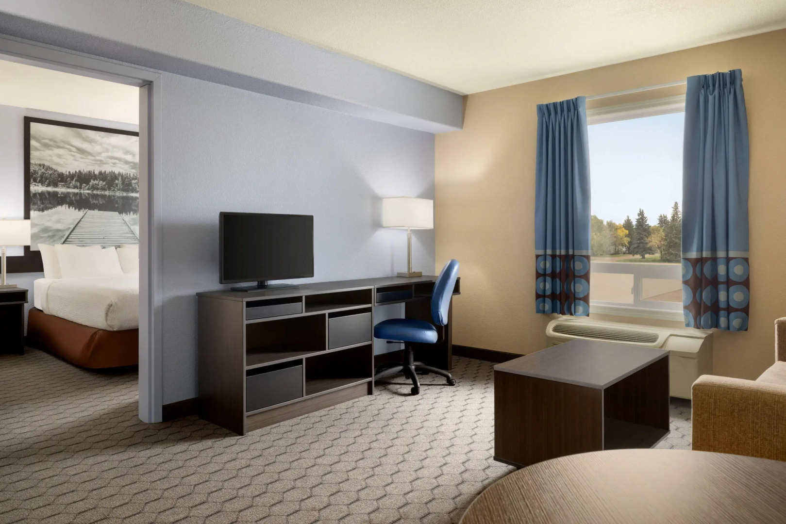 Super 8 by Wyndham Swan River MB