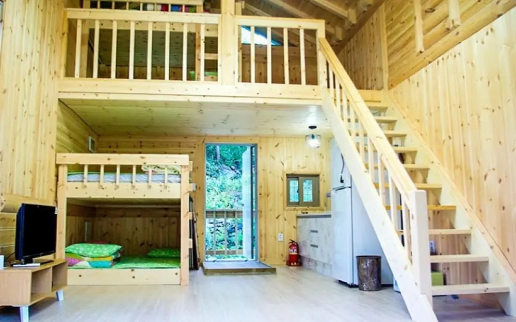 Ulsan (Baenaegol) on the Hill