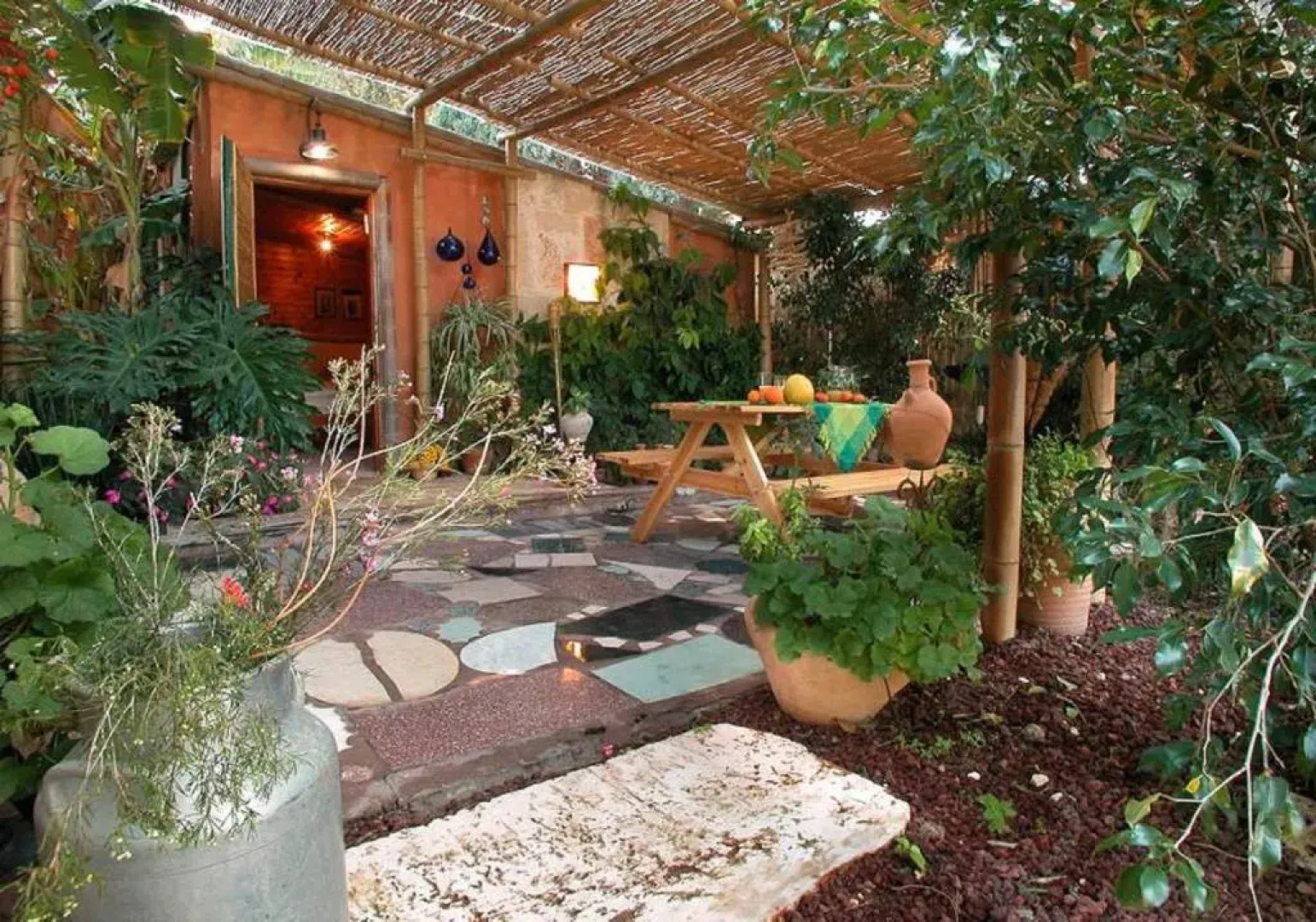 Biktapuz & Klemantina - Adults Only