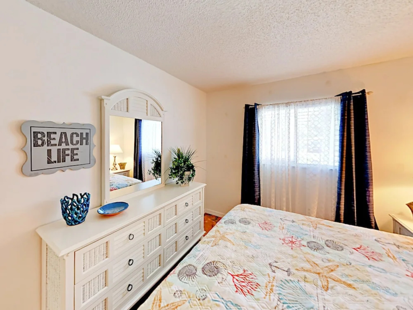 803 Suncrest Drive Home 3 Bedrooms 2 Bathrooms Home