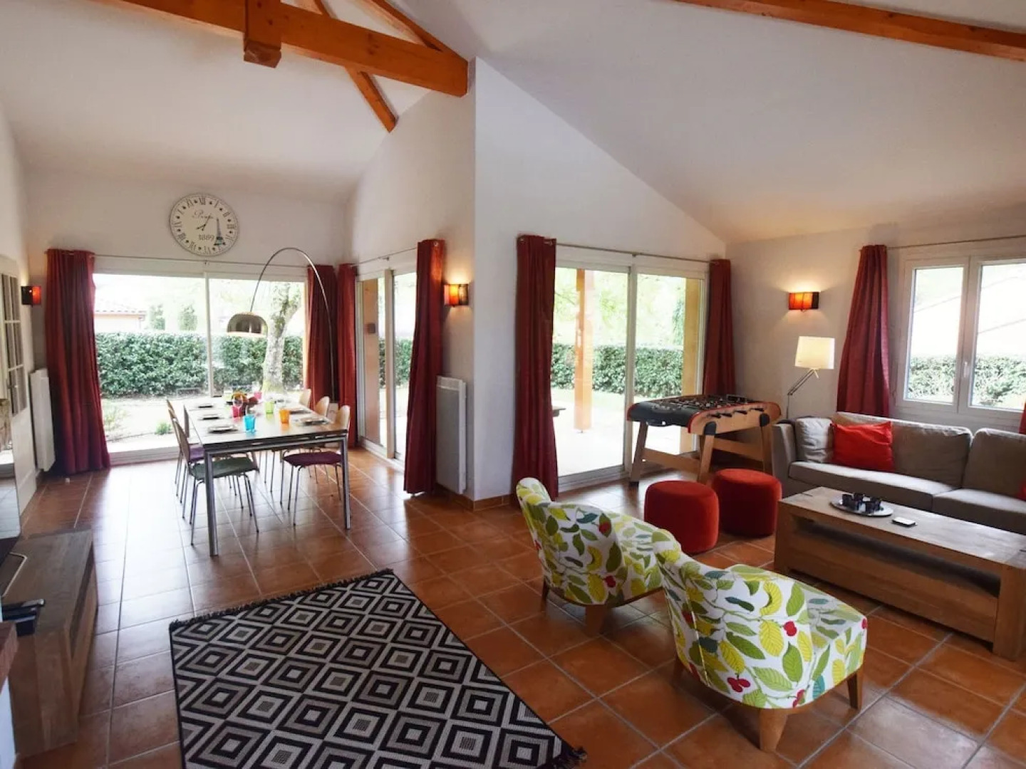 Elegant Villa in Les Mazes With Swimming Pool