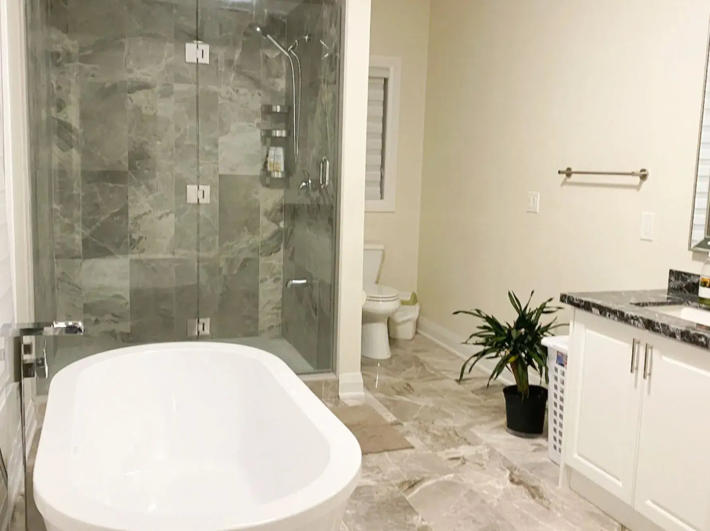 Luxurious Rooms in Pickering