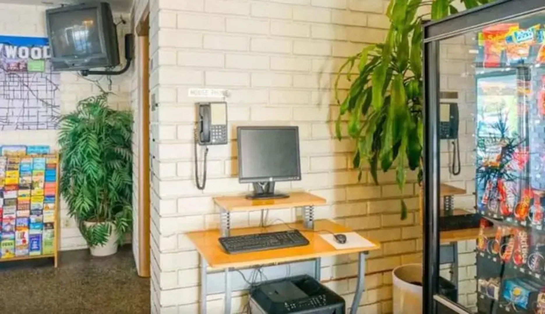 Dunes Inn - Wilshire