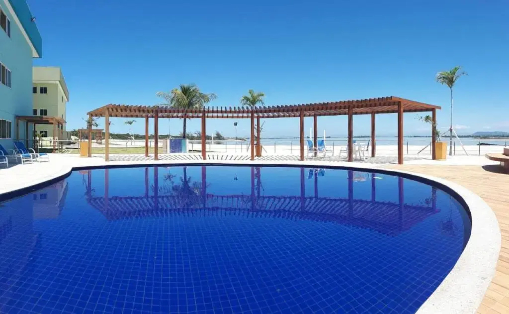 Golden Lake Residence