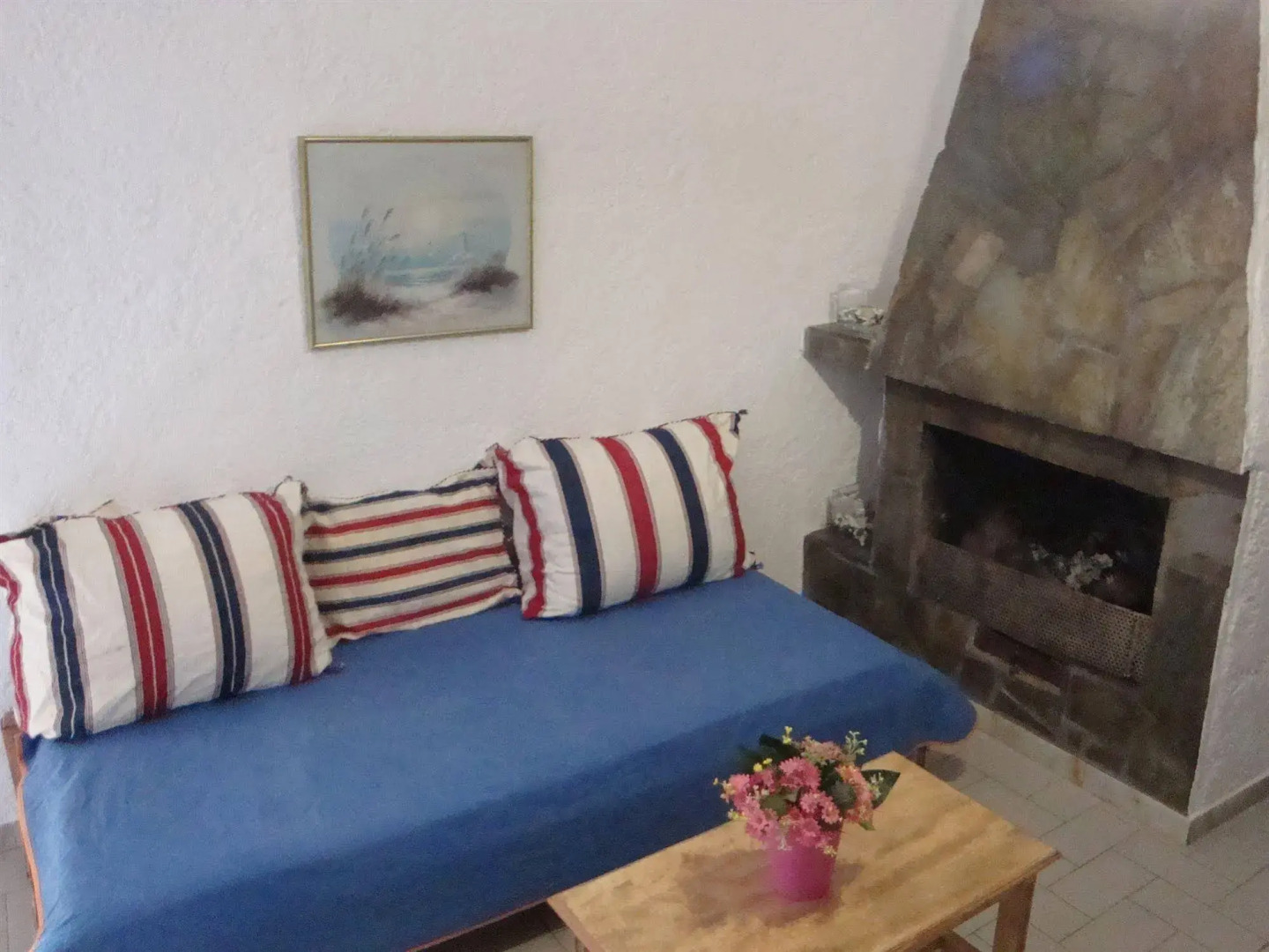 Maria-Flora Apartments