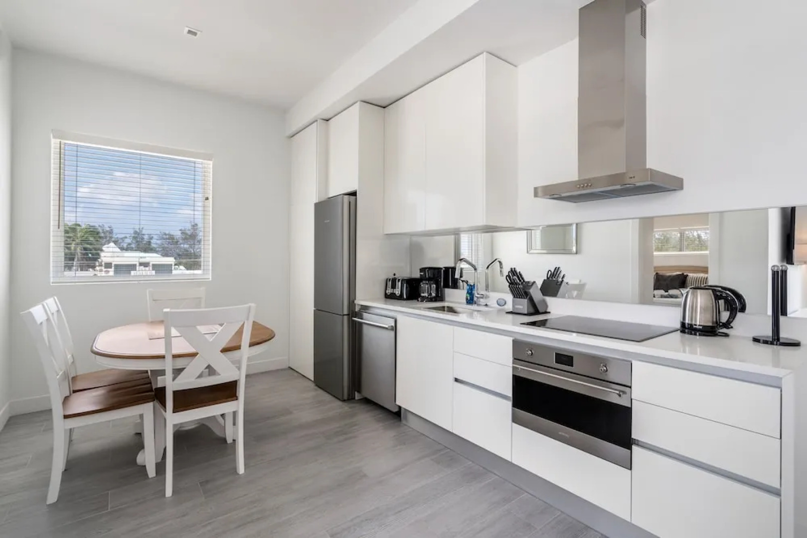 Cayman Luxury Rentals at The Grove