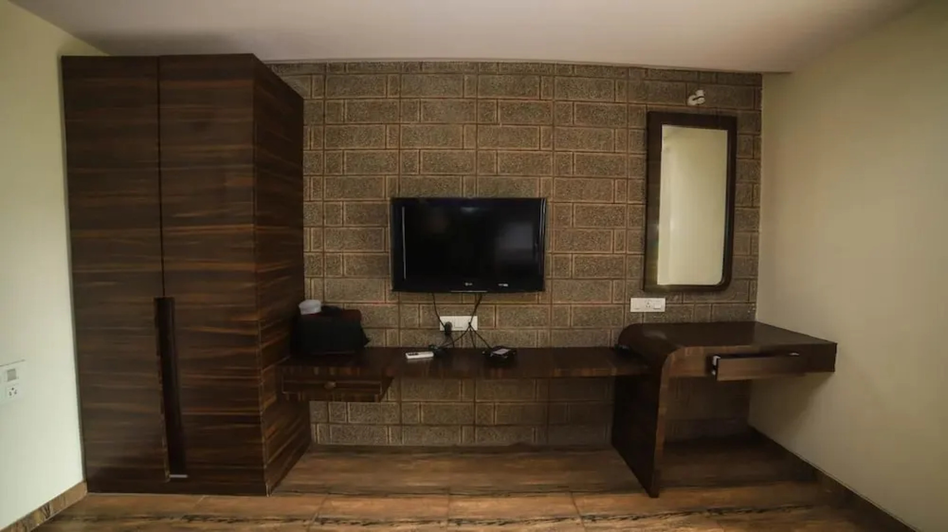 Seashell Beach Resort