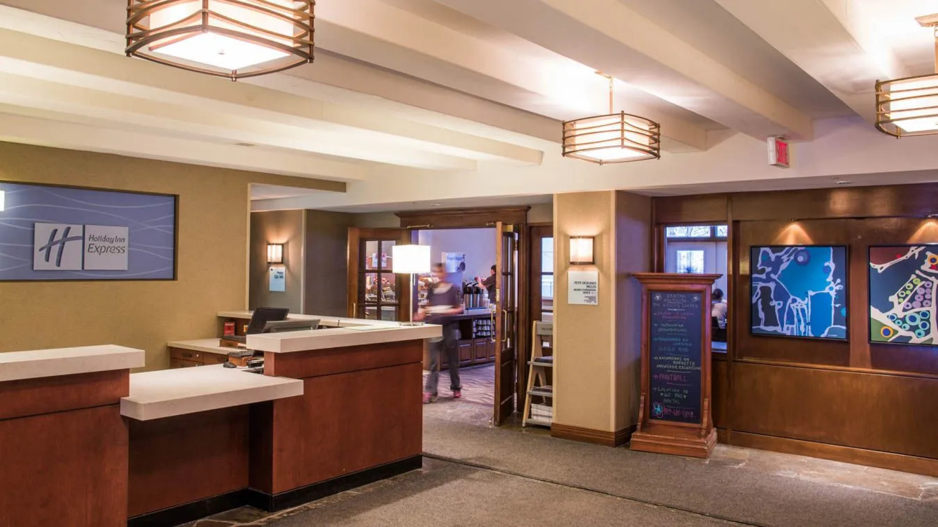 Holiday Inn Express and Suites Tremblant by IHG
