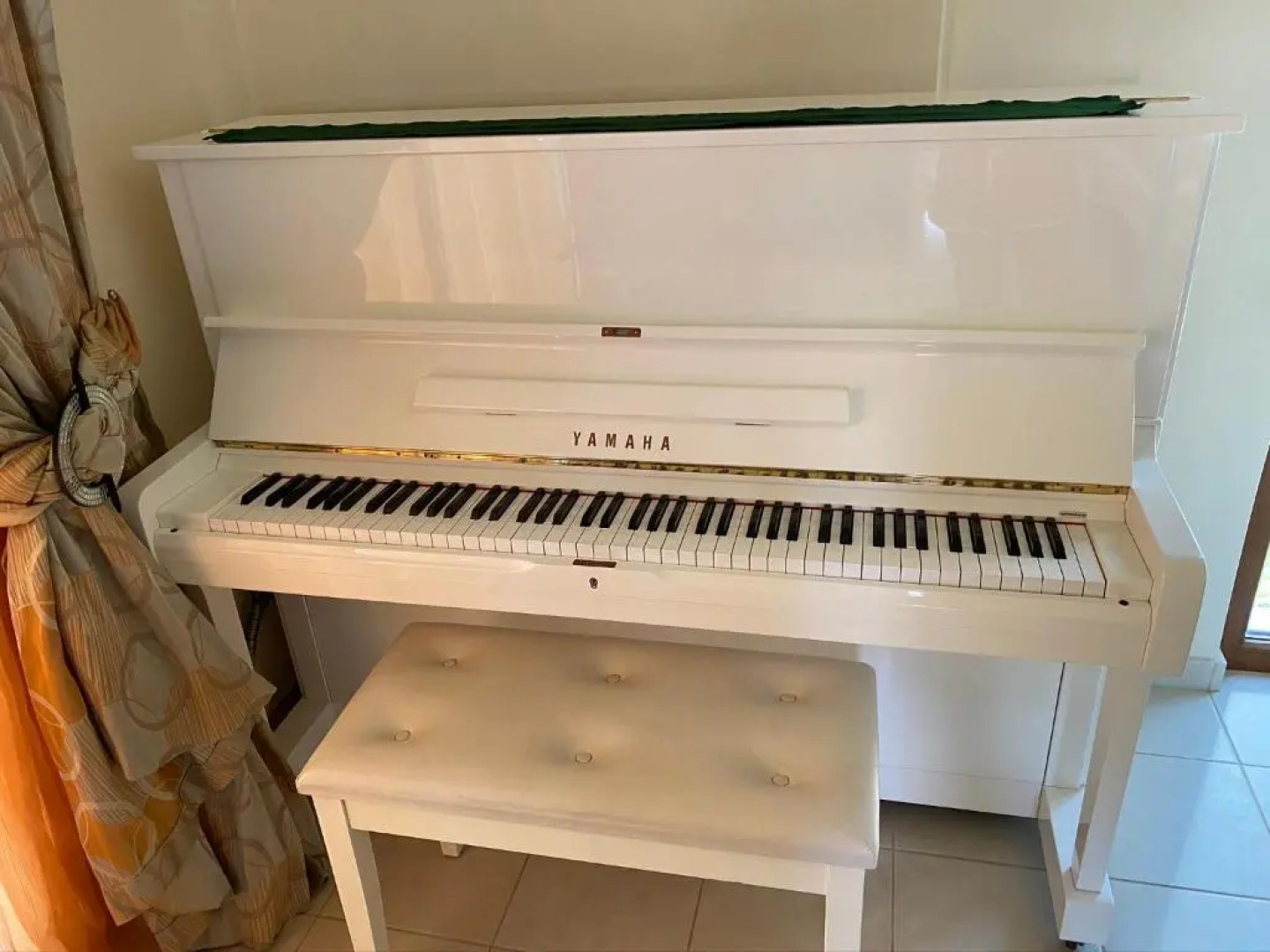 Sunny Villa by the beach Gournes