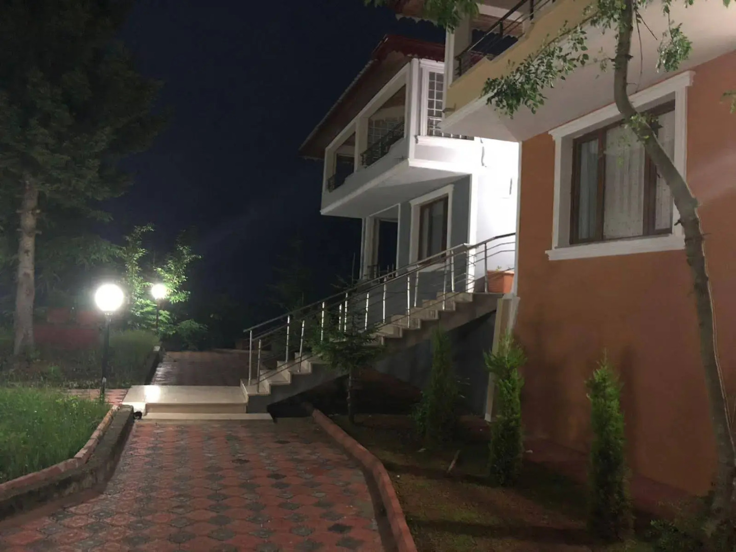 Zarha Mountain Resort