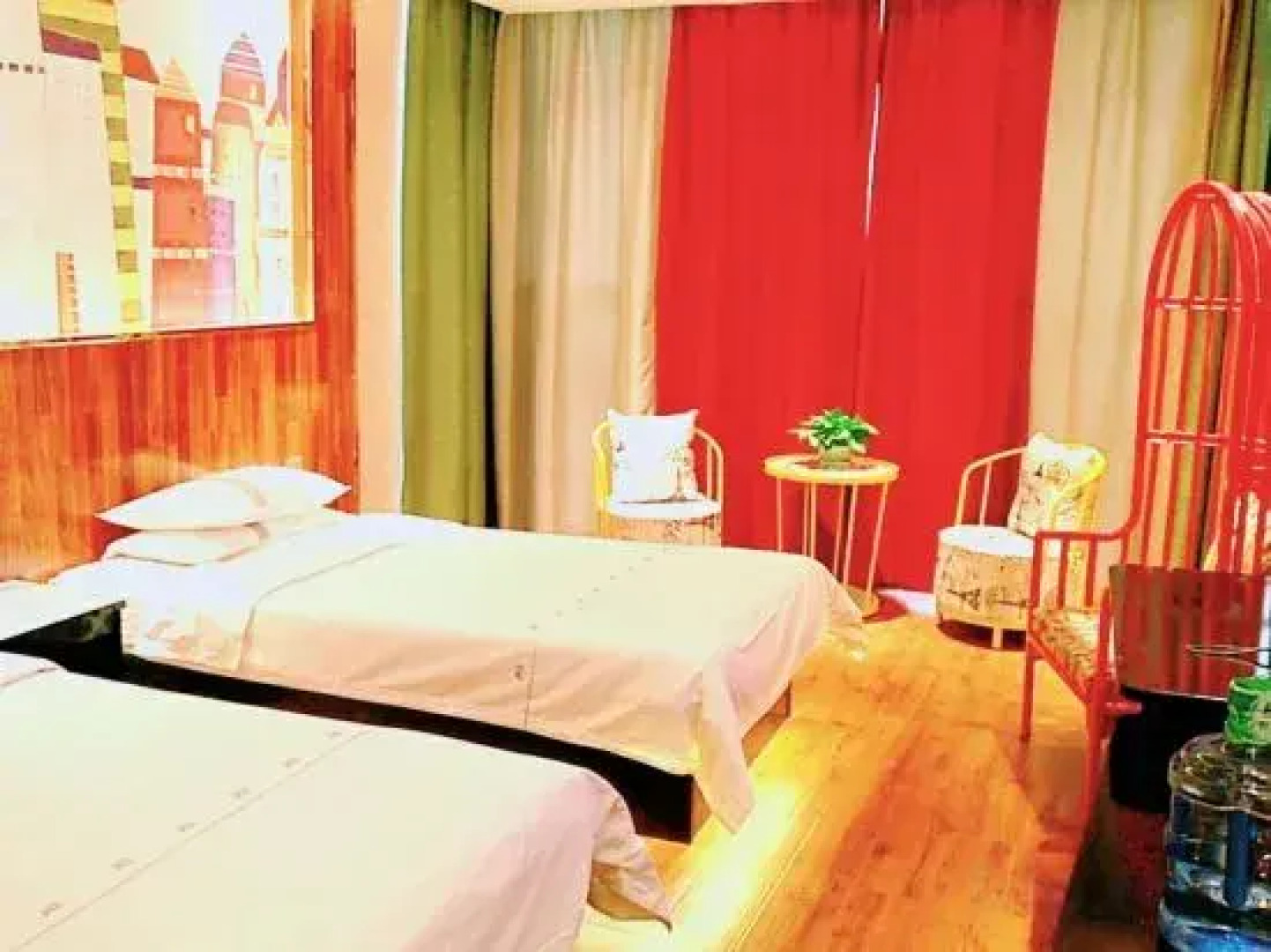 Blue Magpie Holiday Hotel