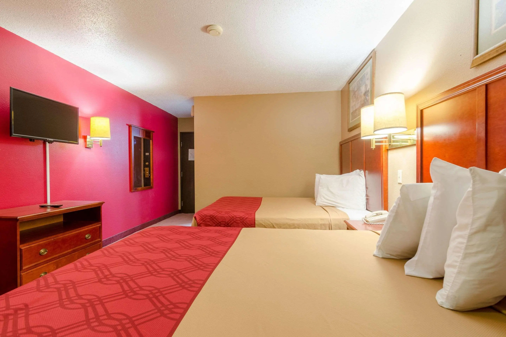 Rodeway Inn Mitchell