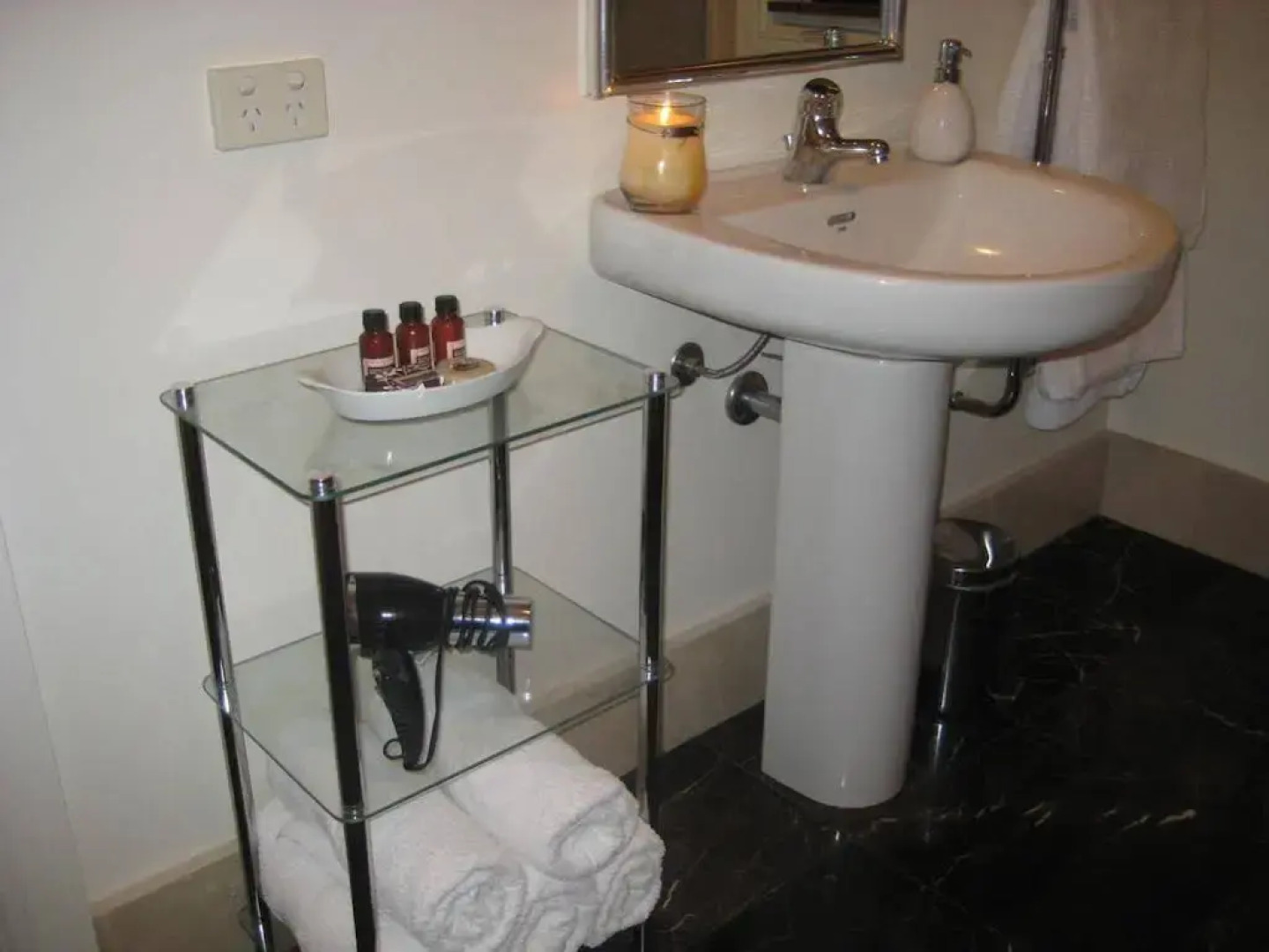 The Consulate Luxury Bed and Breakfast