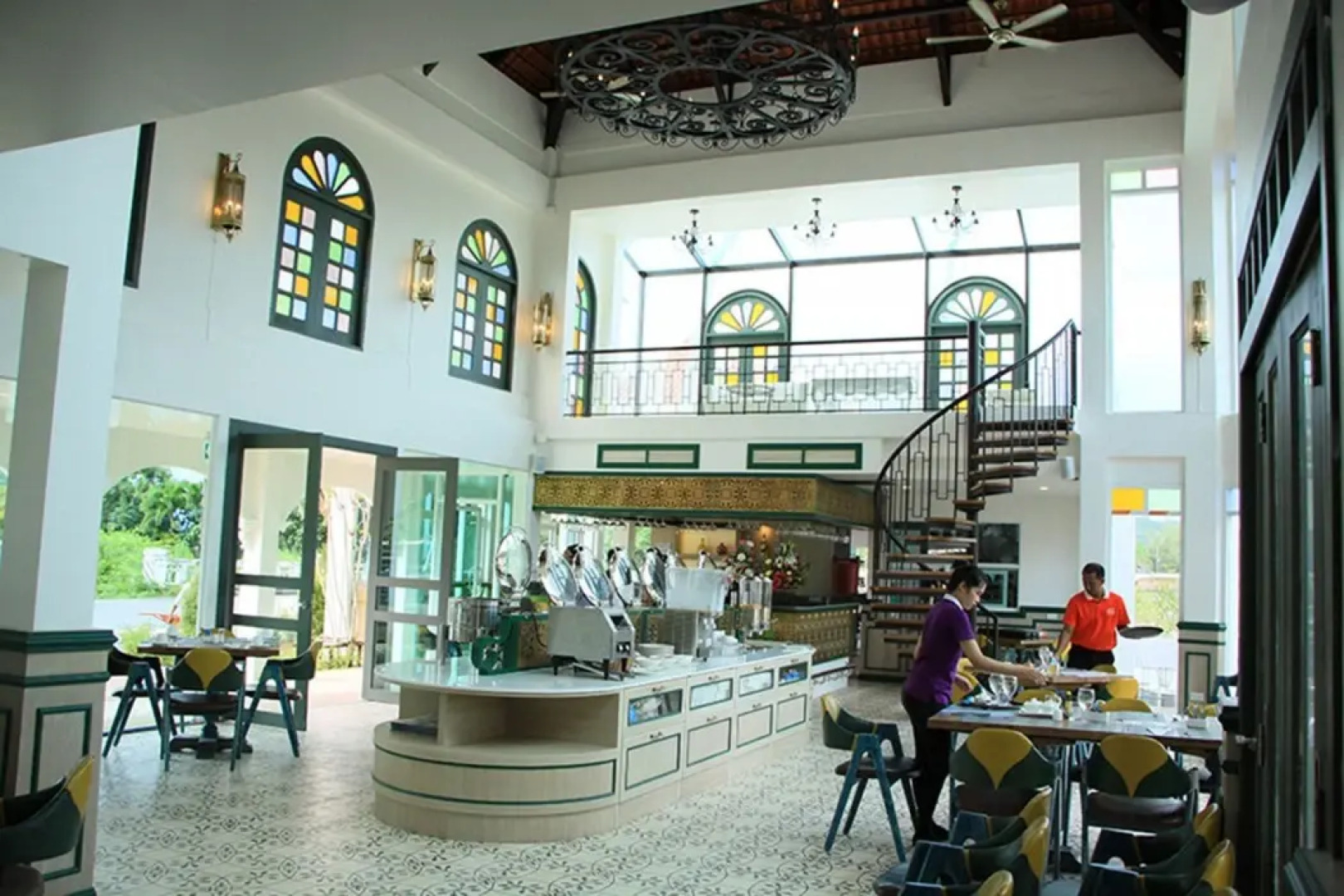 Supicha pool access hotel