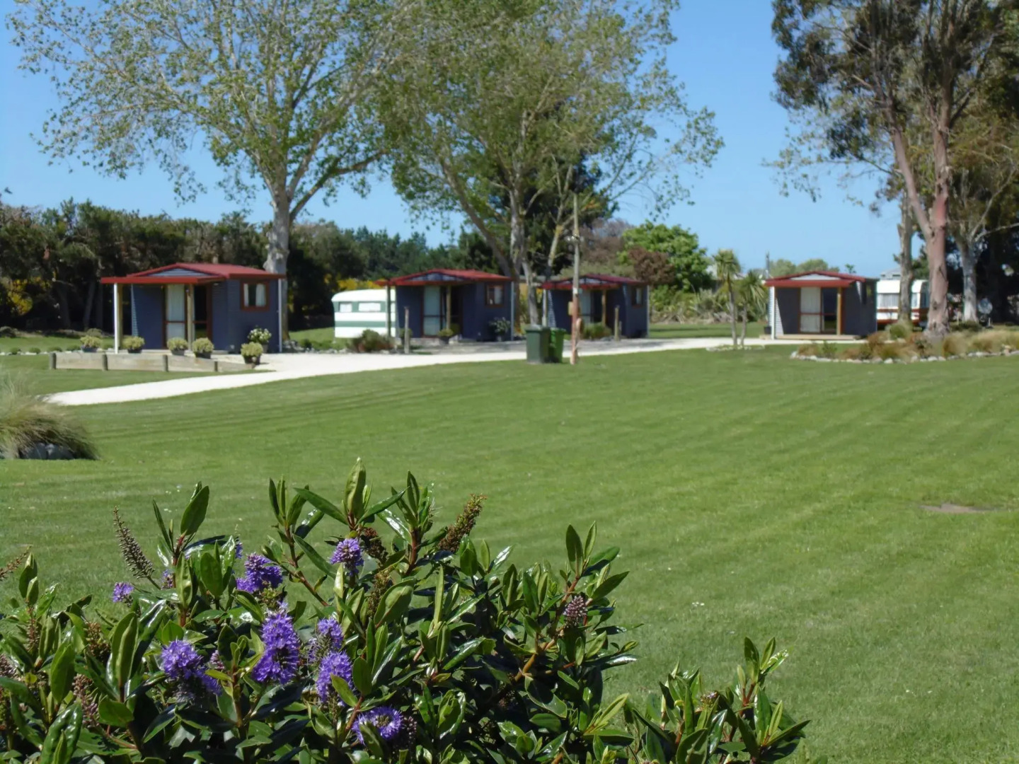 Glenavys Waitaki River Motor Camp - Caravan Park