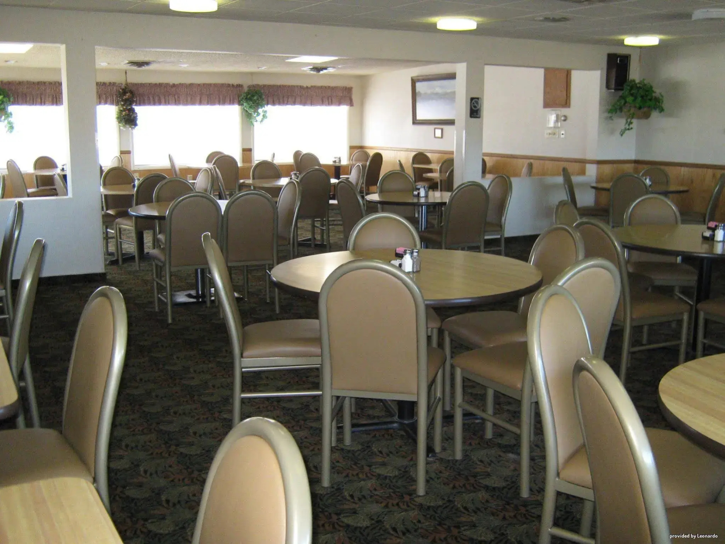 Best Western Movie Manor