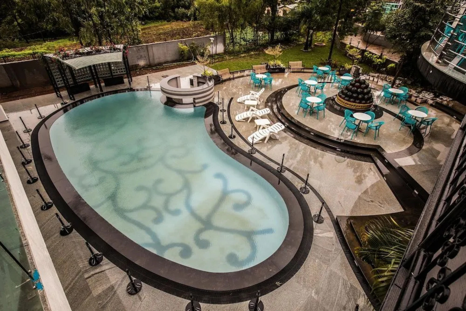 Royal Land Luxury AC Tent