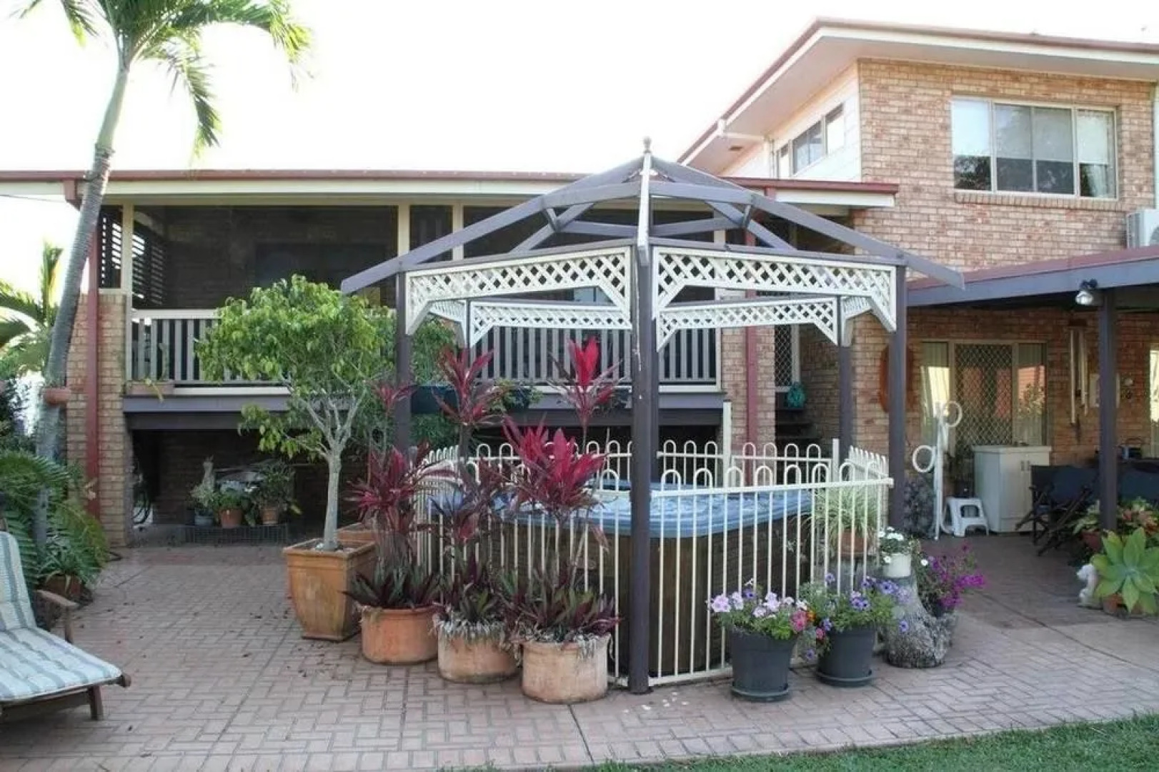 Ayr Bed & Breakfast on McIntyre