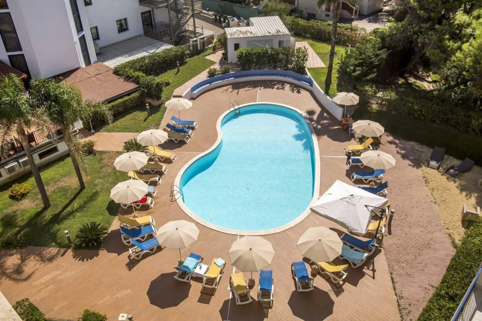 Ticho's Greenblu Hotel