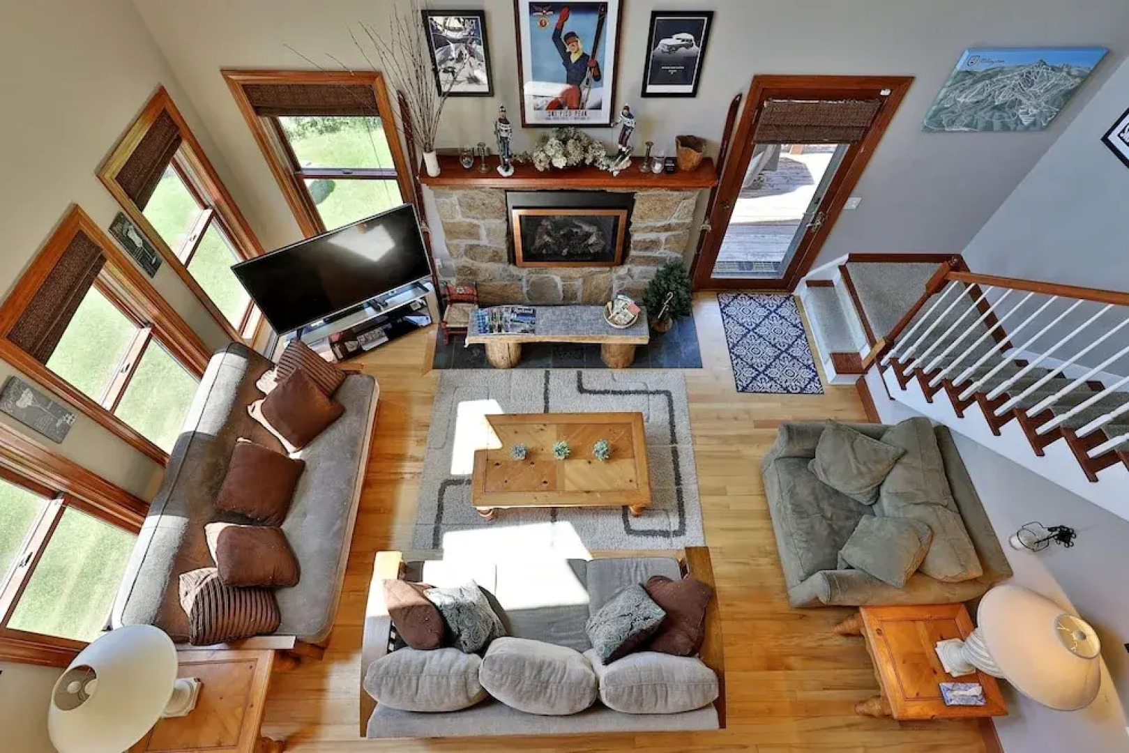 Cortina Mountain Chalet - Outdoor Hot Tub - Close To Pico And Killington Mountains 3 Bedroom Home