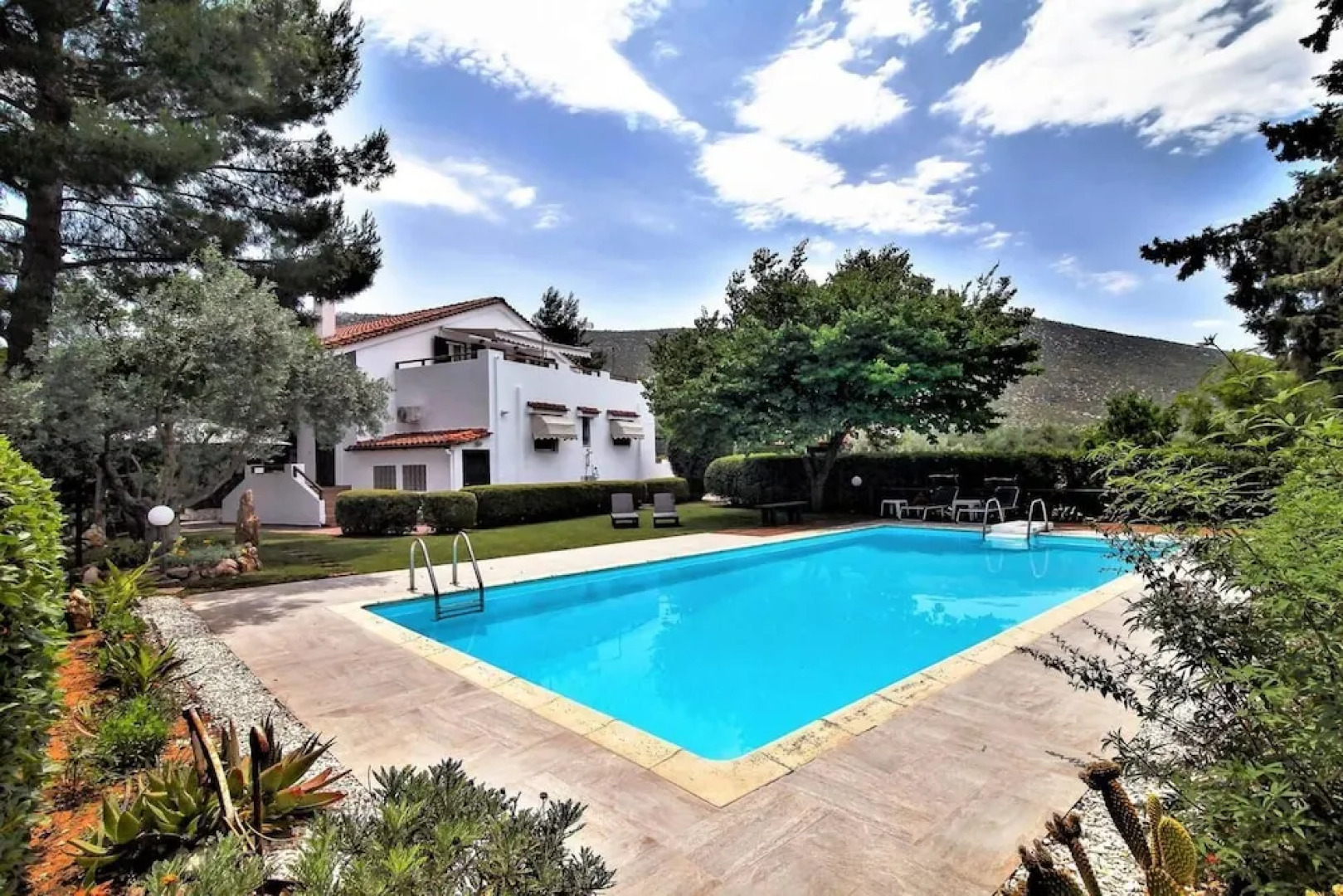 Beautiful Villa With Swimming Pool Near Nafplion