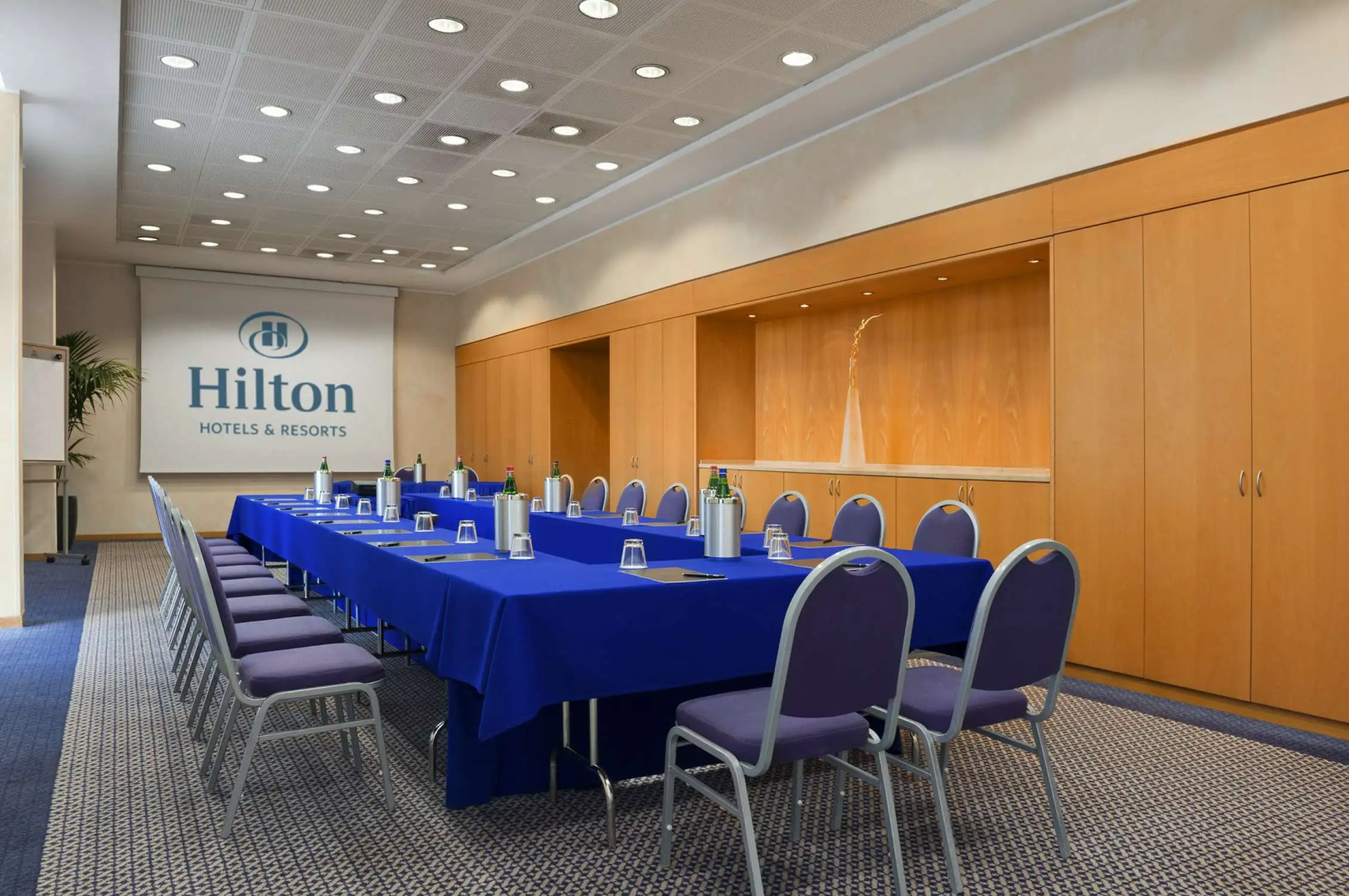 Отель Hilton Rome Airport
