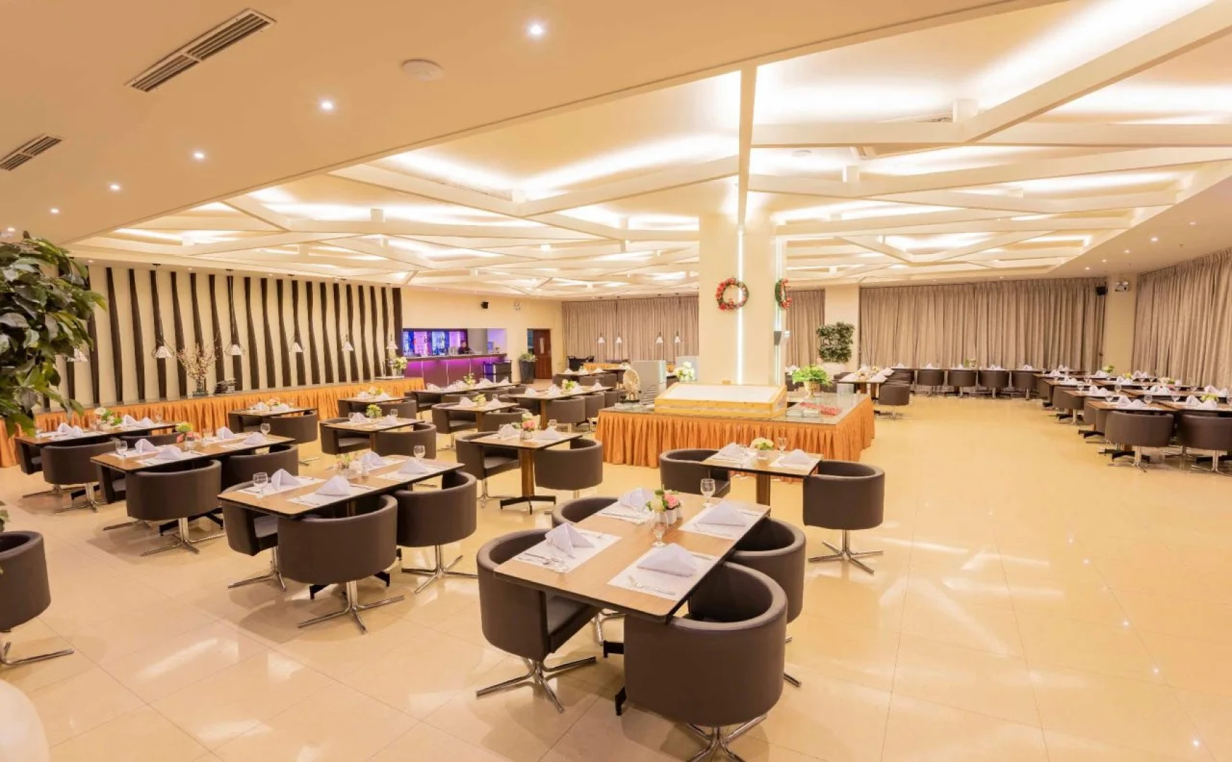 Xenia Hotel Clark - Multi Use Hotel