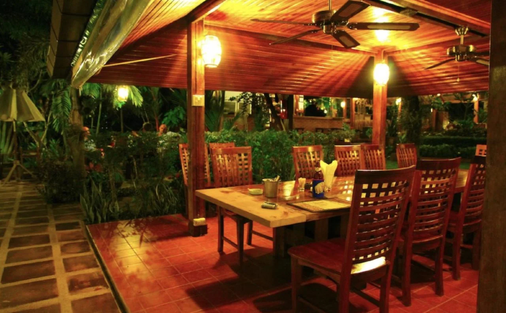 Frog and Catfish Country Inn