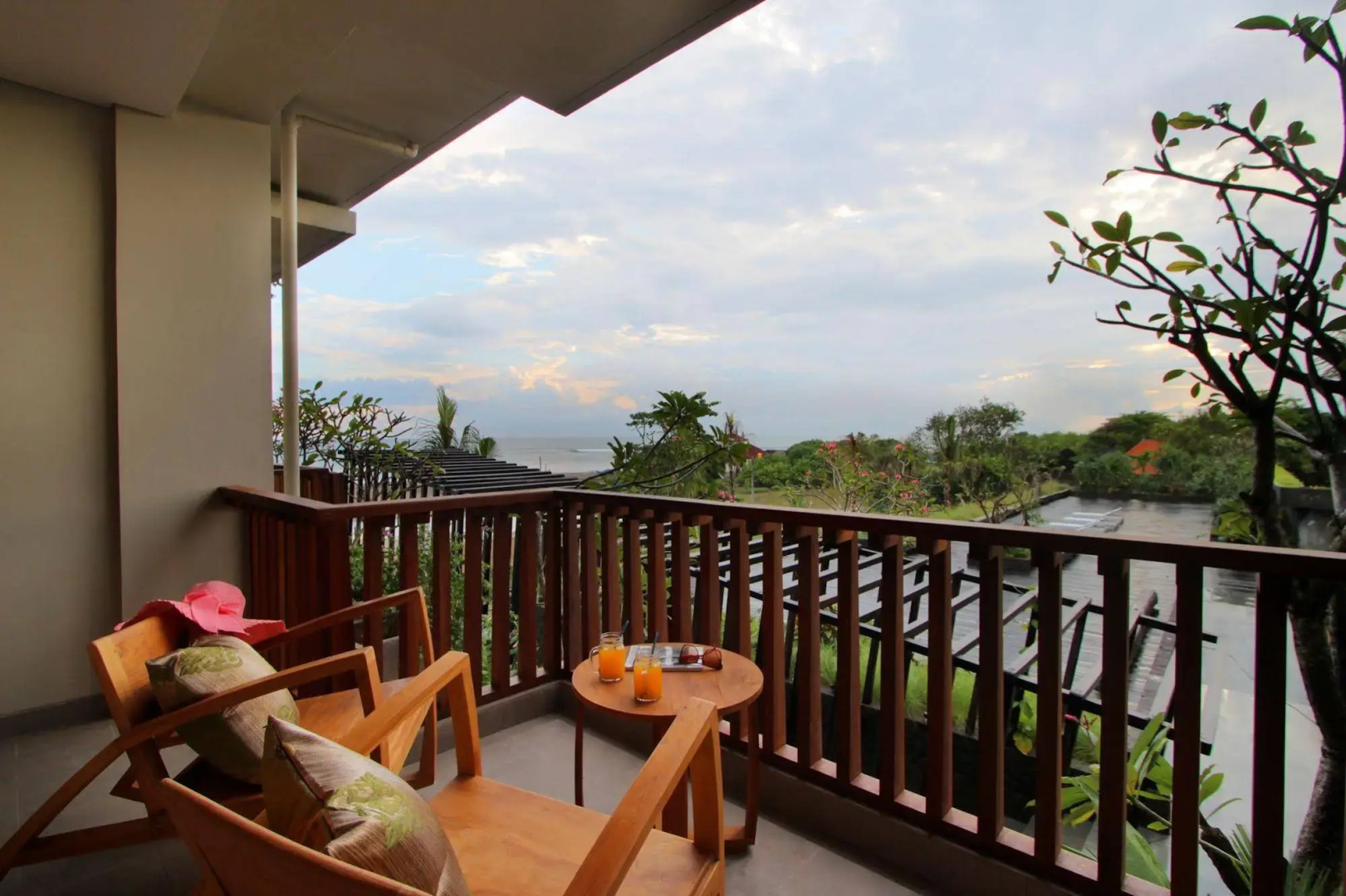 Swarga Suites Bali Berawa, Marclan Collection