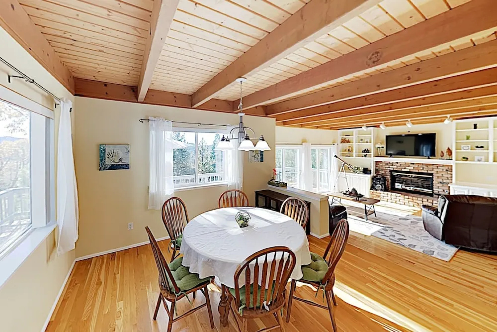 Beautiful Retreat: Lake/Mountain Views & Game Room home