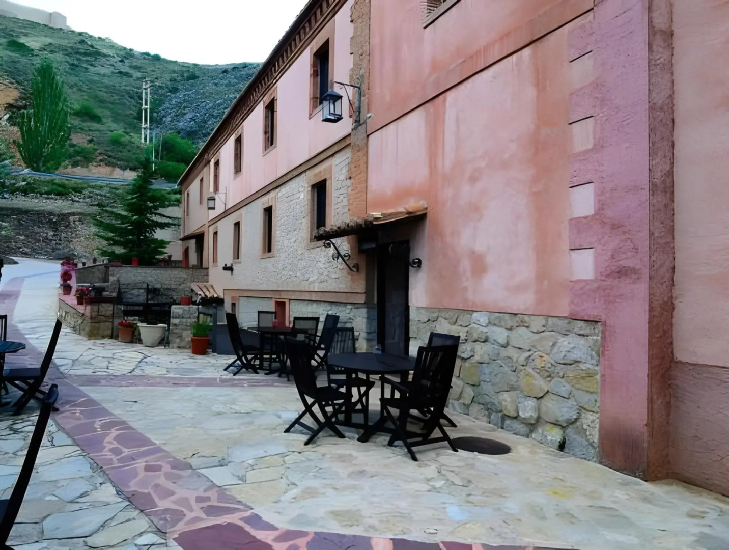 Caserón De La Fuente