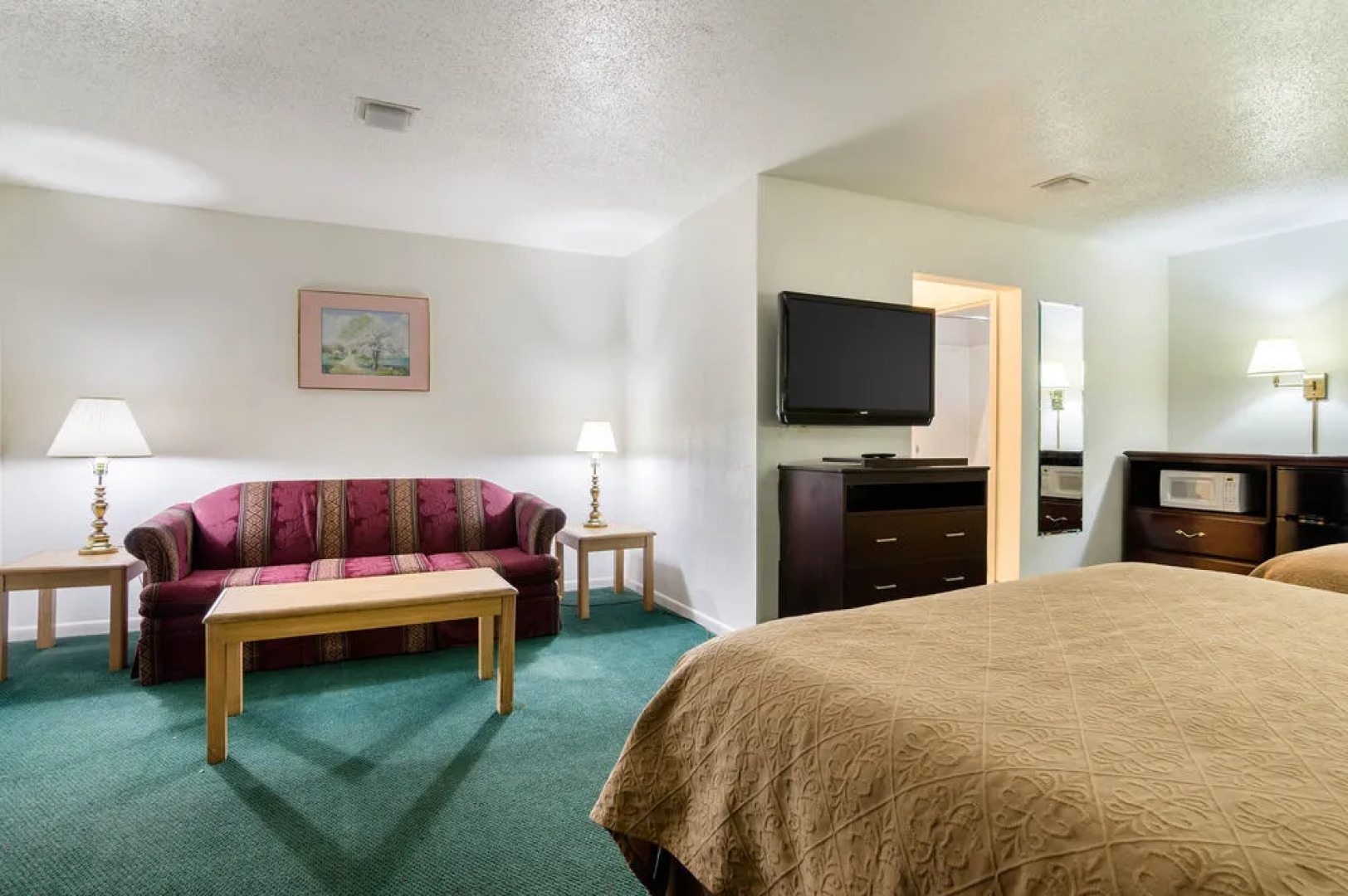 Colby Inn and Suites