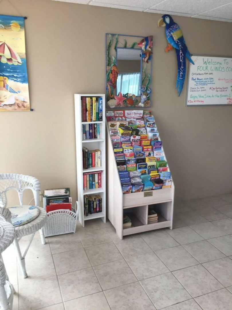 Four Winds Condo Motel