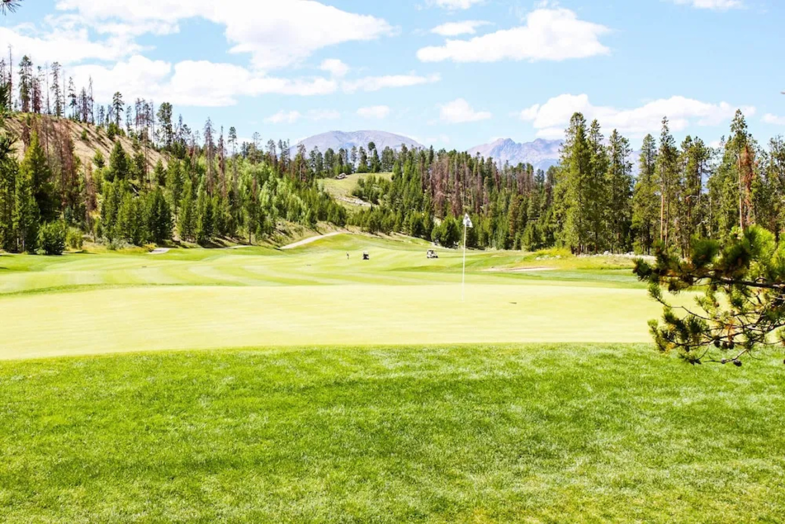 Treehouse #107, Building H by Summit County Mountain Retreats
