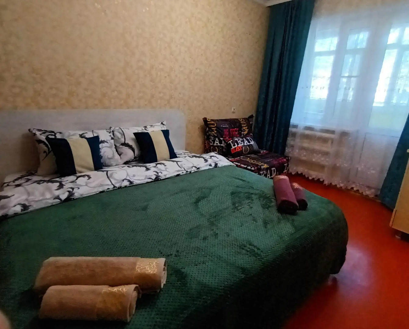 Апартаменты в 1-м микрорайоне 28