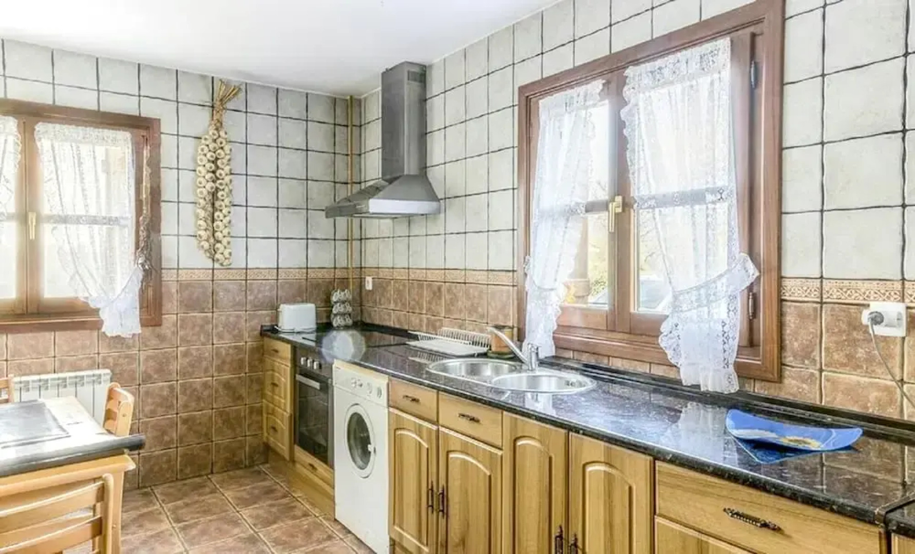 House With 5 Bedrooms in Munain, With Wonderful Mountain View and Enclosed Garden