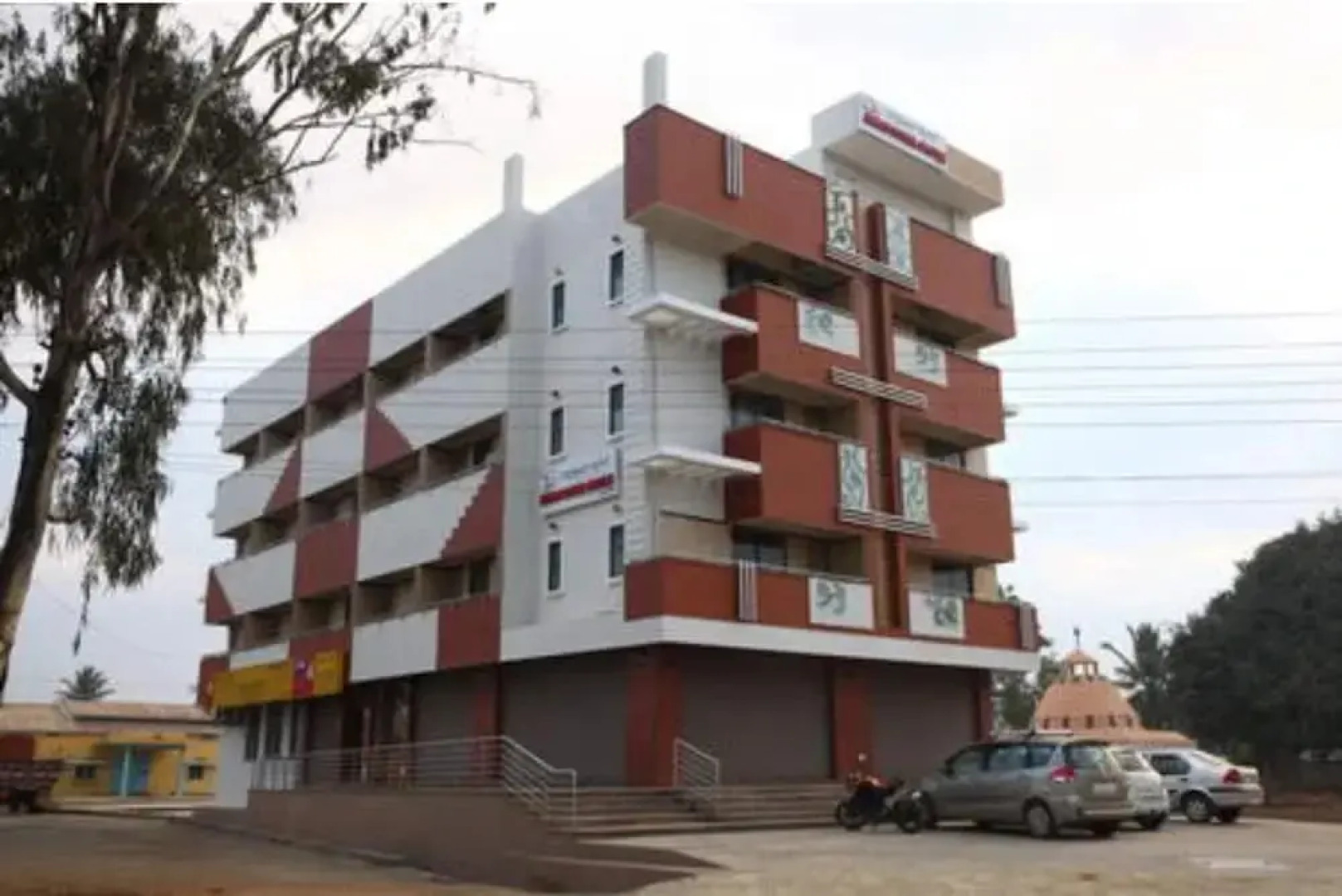 Annapoorna Castle by OYO Rooms