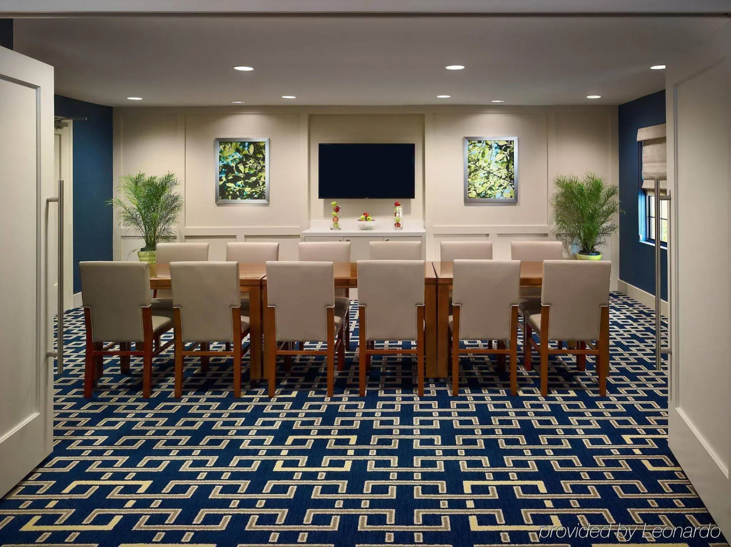 AVIA Residences on Lincoln- Extended Stay