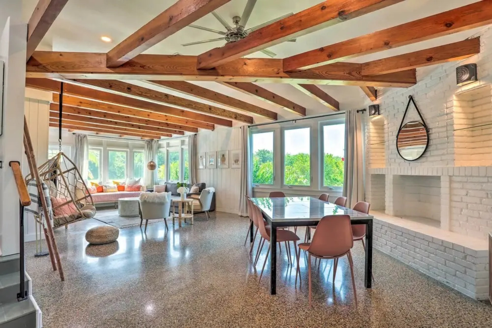 Hutchinson Island Cottage: Steps to the Beach