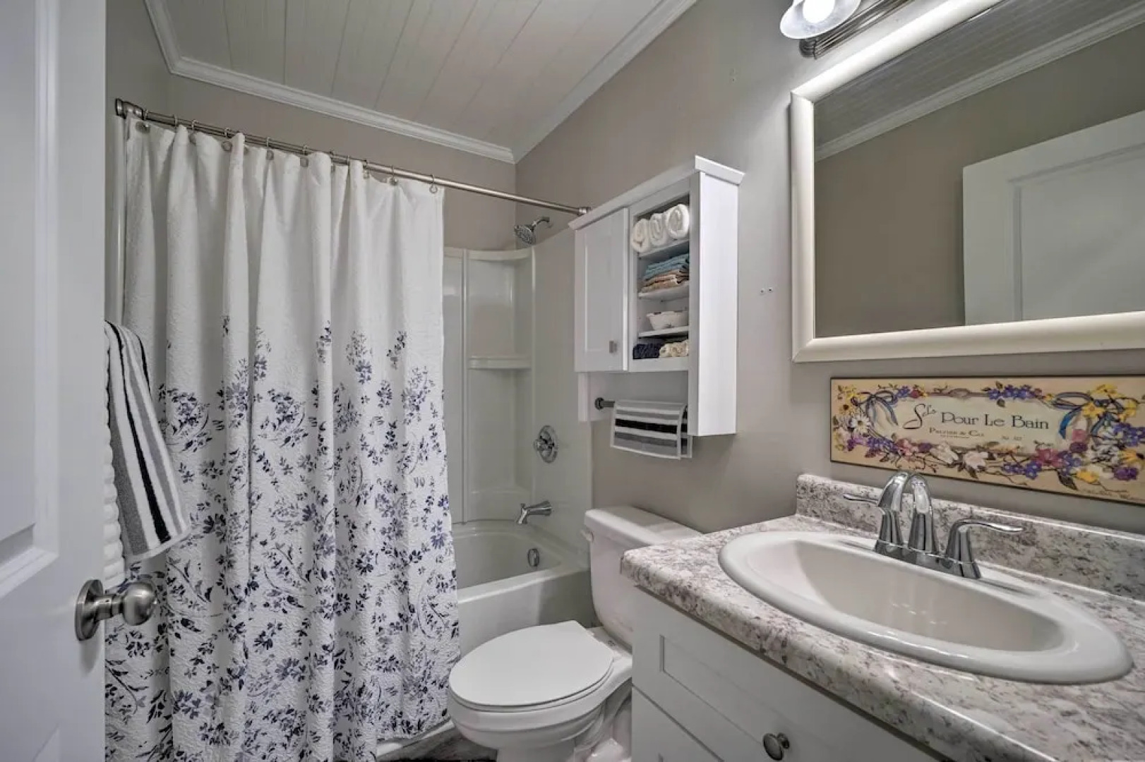 Oceanfront Topsail Beach Retreat - Steps to Shore!