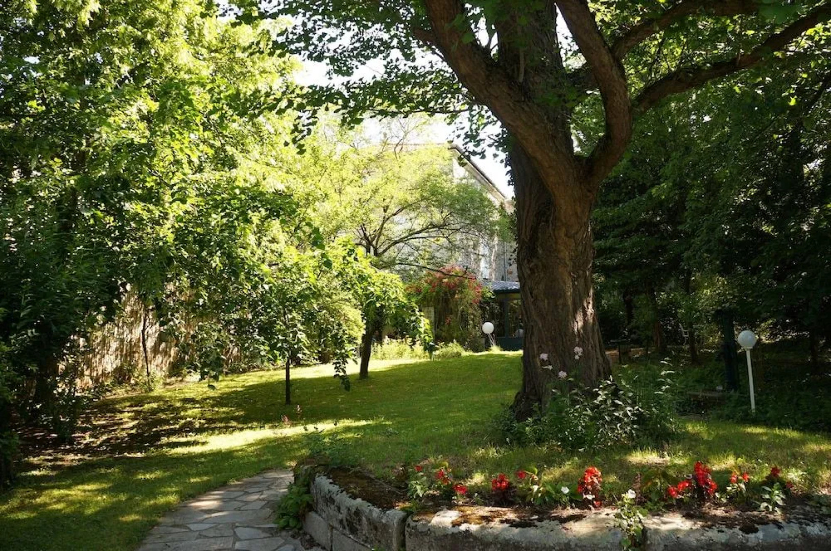 la maison des chartreux