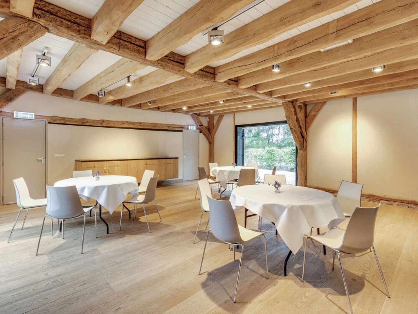 Attractively Renovated Farmhouse From Around 1700