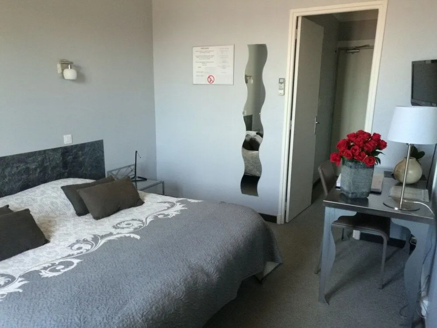 Hôtel Restaurant Le Royal Provence