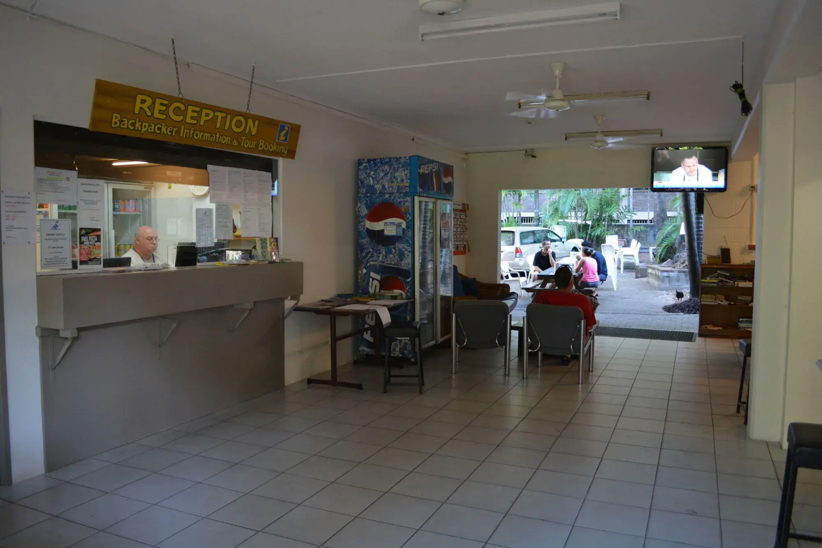 Frogshollow Backpackers