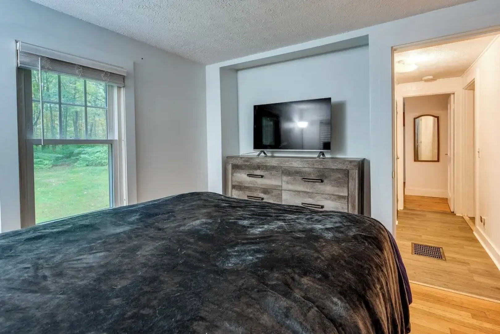 Near Beach: Coastal Maine Getaway w/ Yard