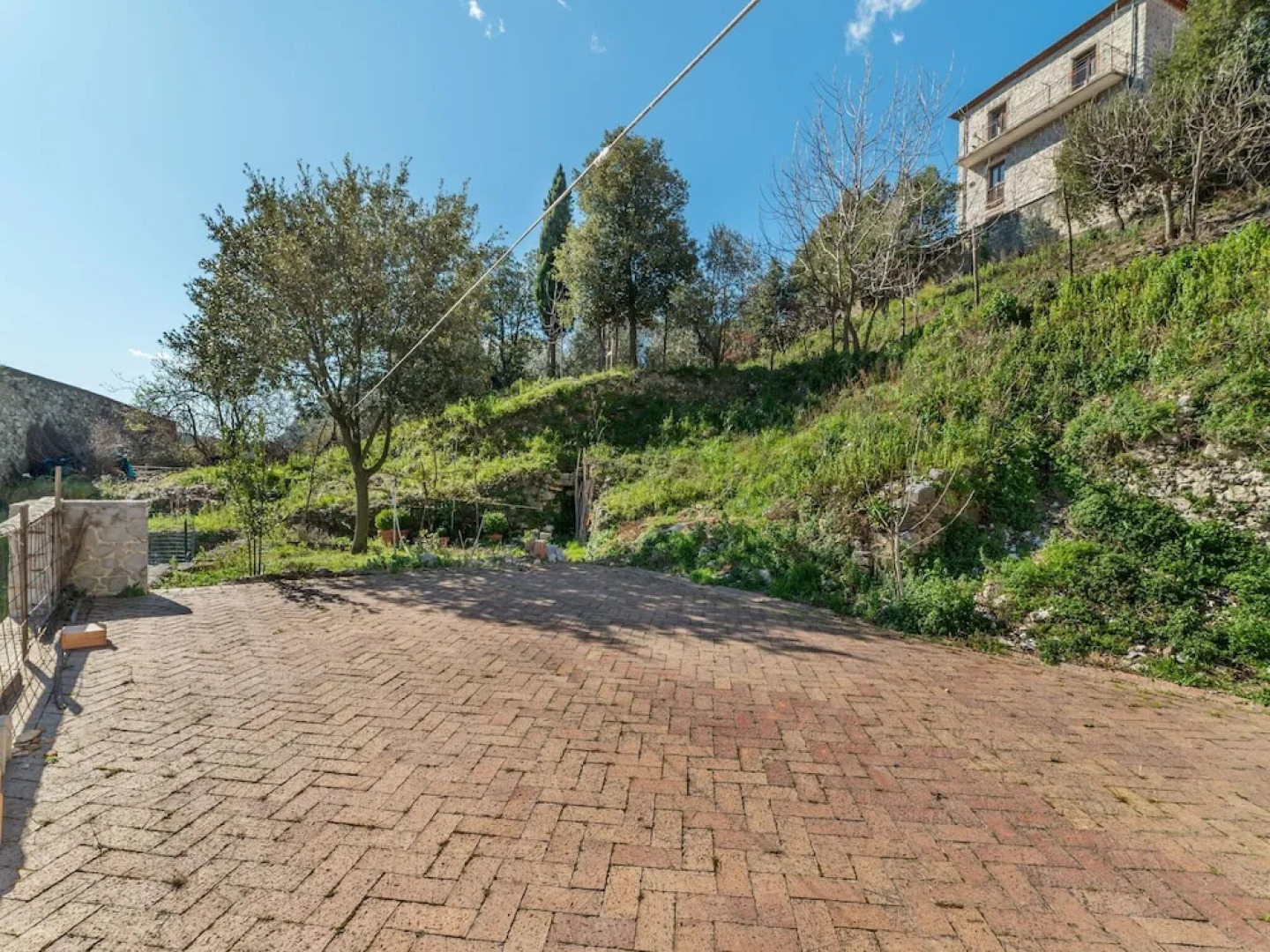 Vintage Holiday Home in Caselle in Pittari Near the Forest